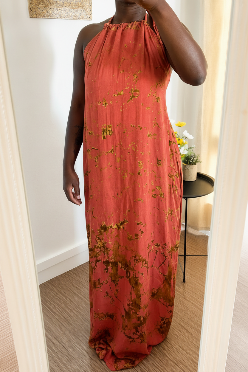Robe rose dorée - luminosité naturelle